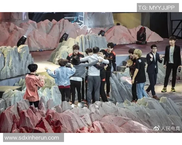 电竞比分深度解析FPX耐力对比及其对比赛结果的影响分析